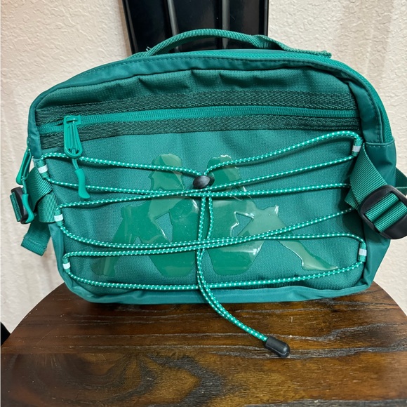 Kappa Unisex Green Crossbody Bag - Picture 2 of 3